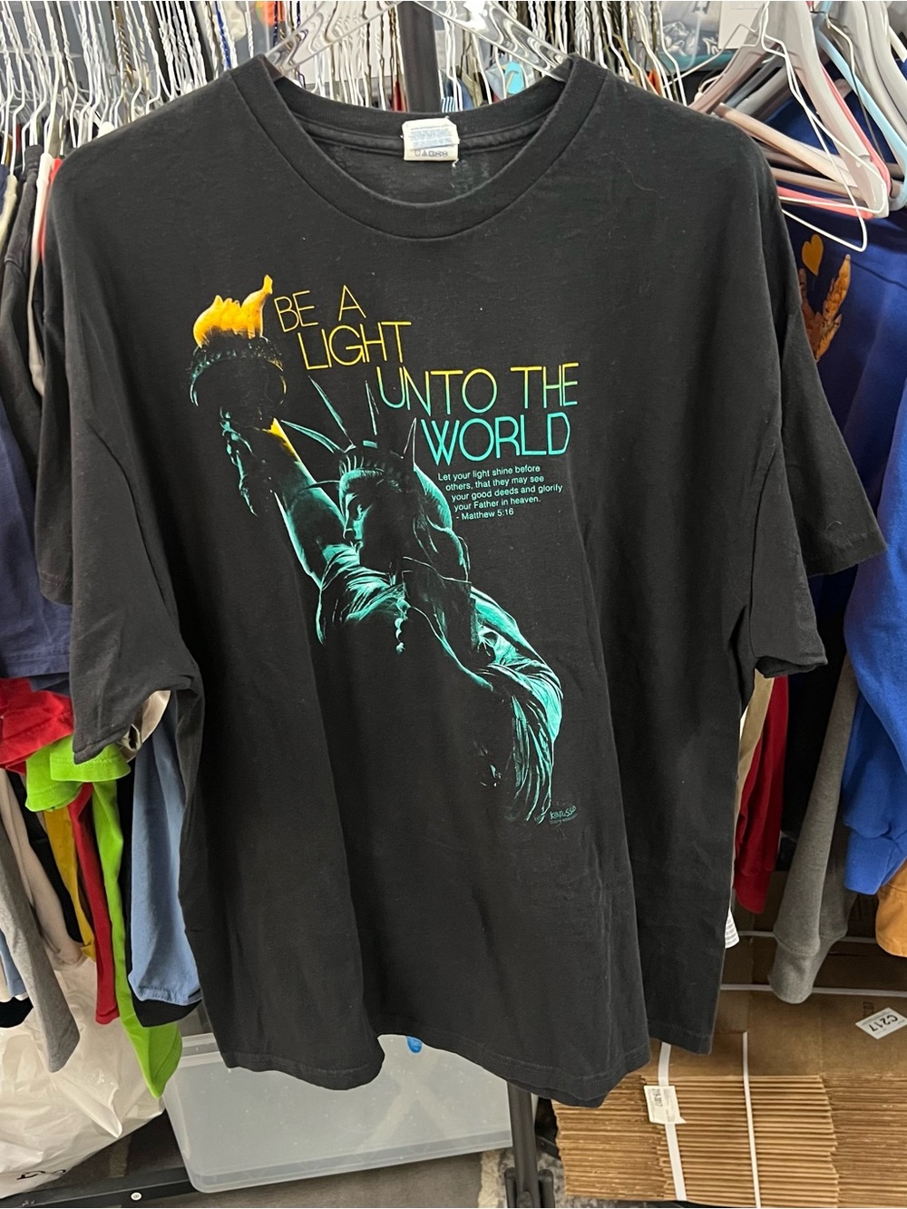 2011 Kerusso Jesus Tee Be A Light Unto The World Matt 5:16 Statue of Liberty 2XL